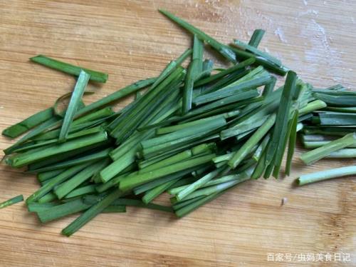 牛肉配韭菜好,还是配大蒜好