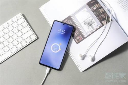 iqoo可以帮自己充电吗
