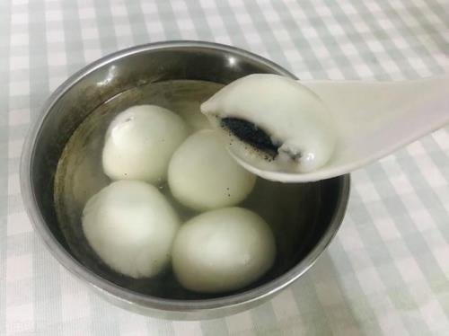 冷冻汤圆一煮就破烂是怎么回事