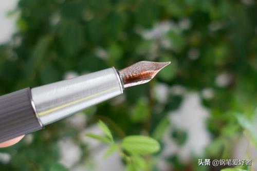 新钢笔尖要磨吗