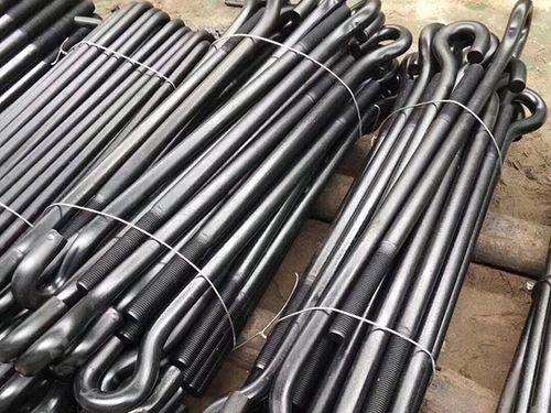 地脚螺栓用几个平垫