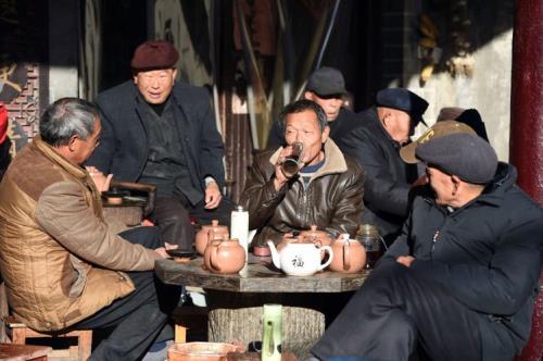 怎样赞美老夫妻在茶馆品茶