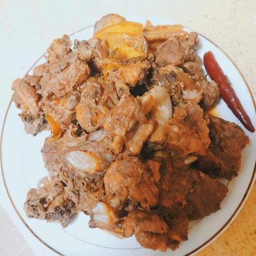 高压锅炖驴排骨的做法
