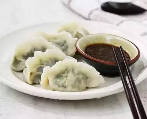 海参水饺用啥菜好及调馅方法