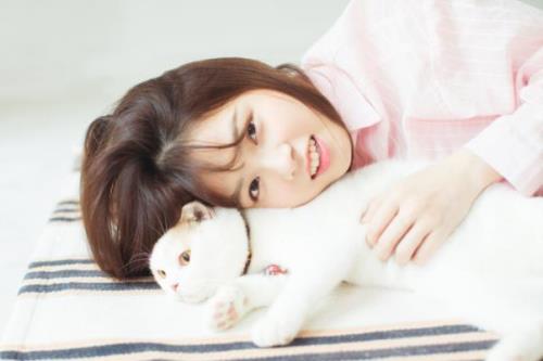 怎么哄女孩子睡
