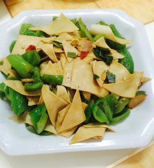 豆皮尖椒家常做法
