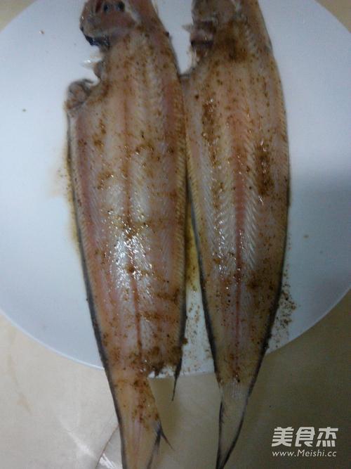 米鱼吃海蟑螂吗