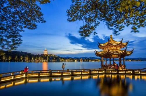 南京为什么比杭州好玩