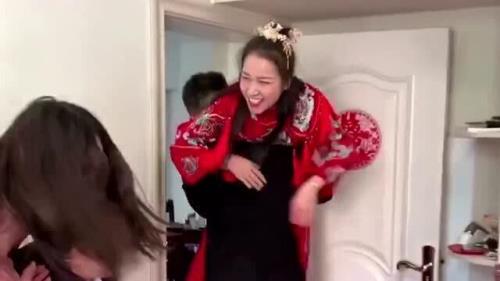 接亲进门喊什么