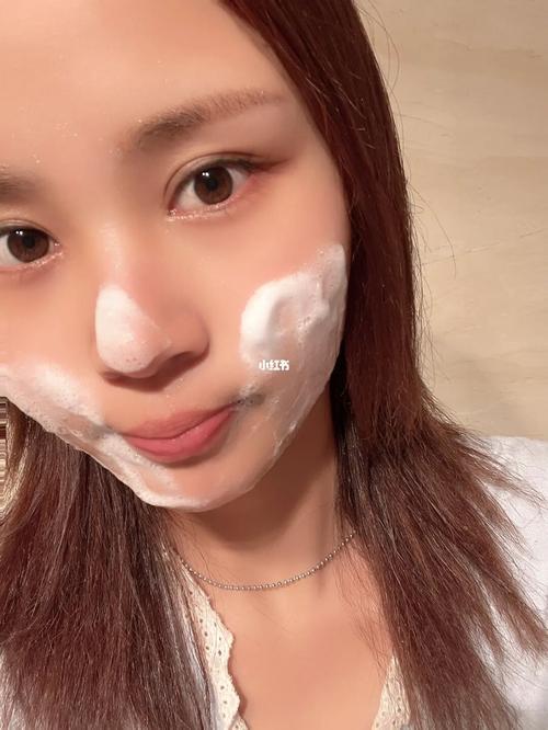 擦完水乳后脸有一会紧绷感