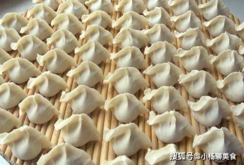 一斤饺子有几个正常大小的