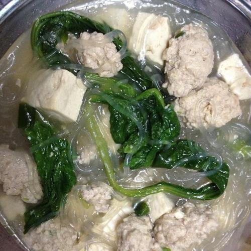 萝卜豆腐粉条丸子的做法