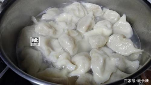冷冻的饺子再煮会出汤汁吗