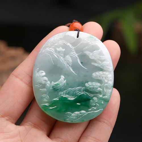 翡翠上水牌为啥越带颜色越浅呢