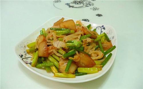 蒜苔炒粉条