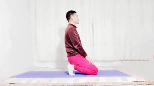 跪坐瘦腿正确姿势
