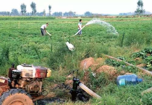 种地大户怎样浇地