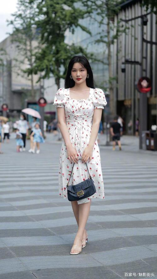 三十岁的女人还适合穿蓬蓬裙吗