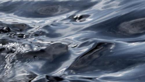 上海咸潮的水加热后能喝吗