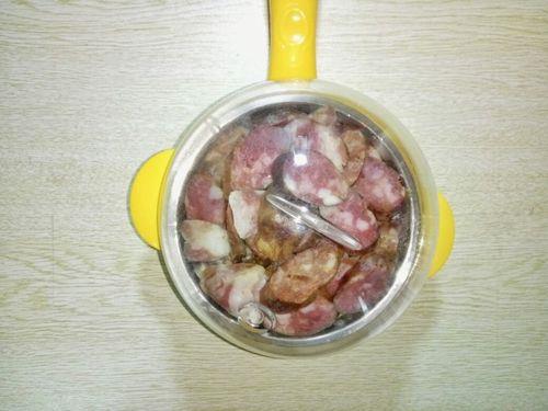 蒸煮香肠前怎么泡不柴