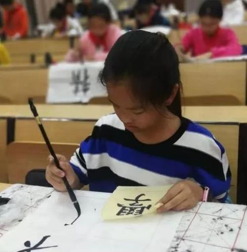 书墨飘香的诗句