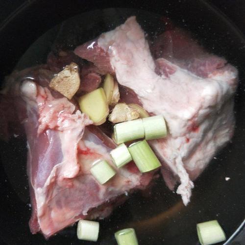 肉炖咸了怎么补救