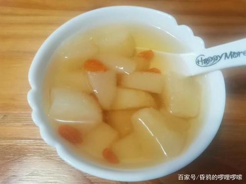 橙子和雪梨煮水喝能治咽喉痛吗
