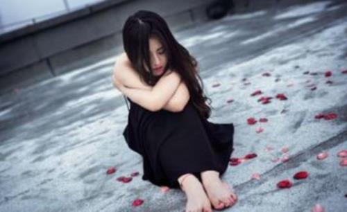 女生心情不好怎么聊天安慰