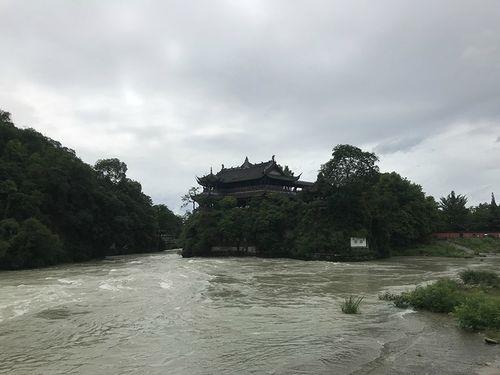 都江堰可以练车的地方