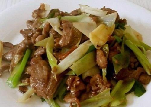 葱爆羊肉的家常做法简单好吃