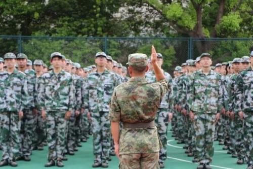 军训口令满五是什么意思