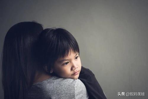一年级孩子越来越自卑怎么办