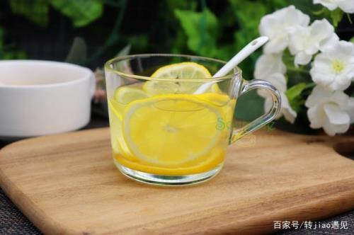 柠檬水放久了变浑浊