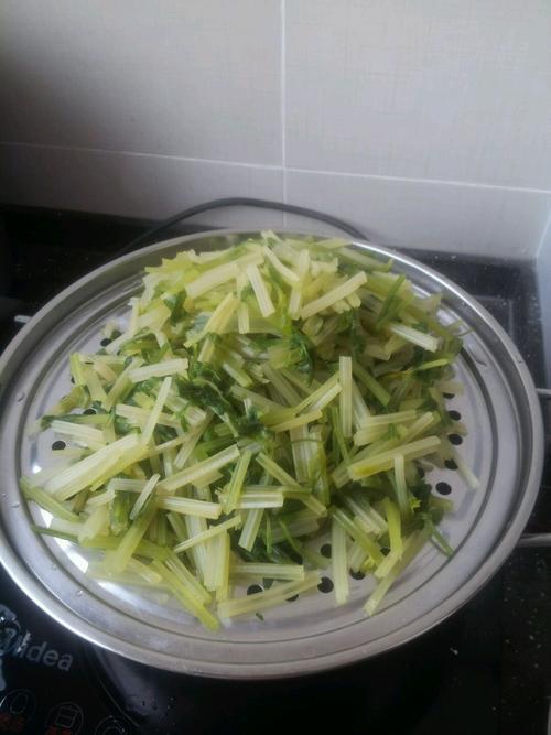 芹菜怎么淹咸菜