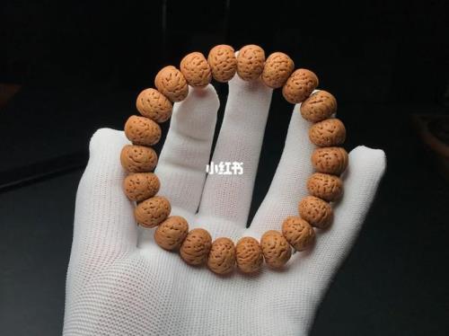 纽扣桃核为什么贵
