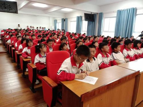 凯里六中好还是四中好