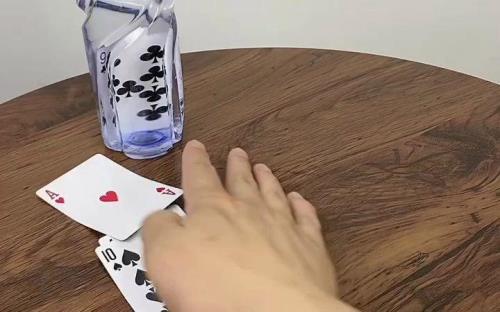 简单的扑克牌魔术