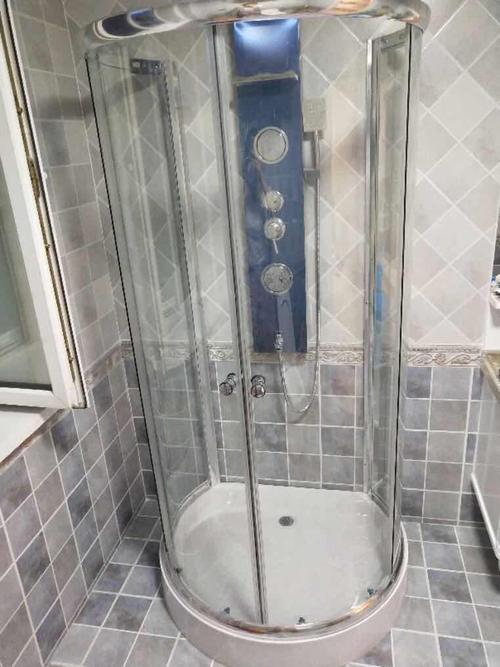 淋浴区墙好还是玻璃好