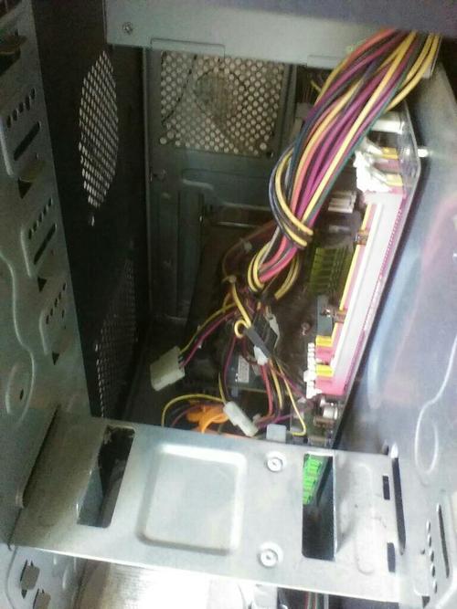 电脑主机滴滴报警怎么回事