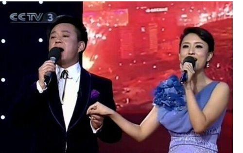 张蕾为什么不主持春晚