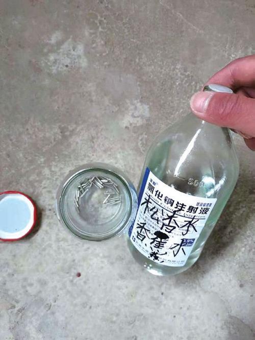 松香水和香蕉水的区别