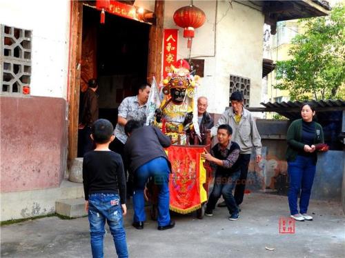 抬公爷出巡什么意思