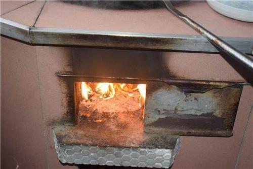 炭火和柴火哪个好