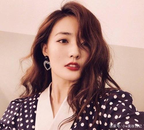 清冷少女脸属于什么脸型