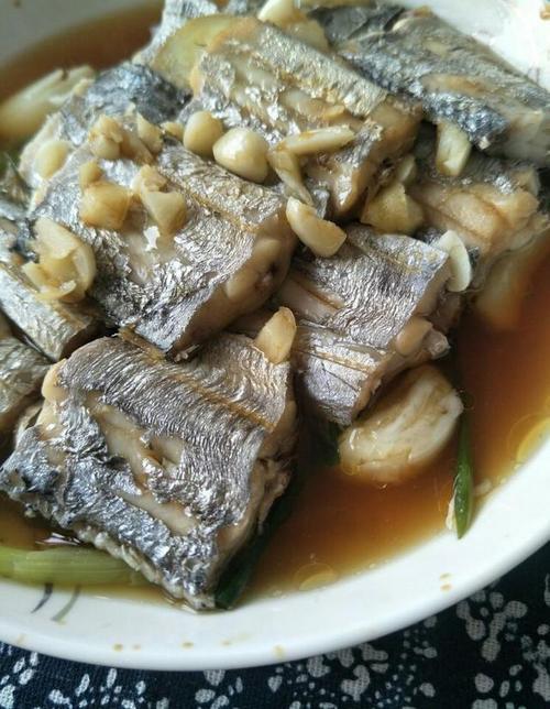 吕四油焖带鱼做法
