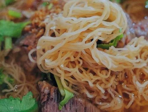 牛肉吃起来有点面为什么