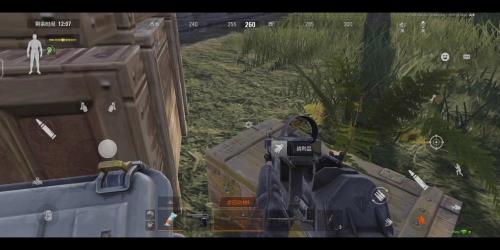 暗夜突围如何给伪装模式穿装备