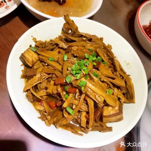 毛笋干烧肉