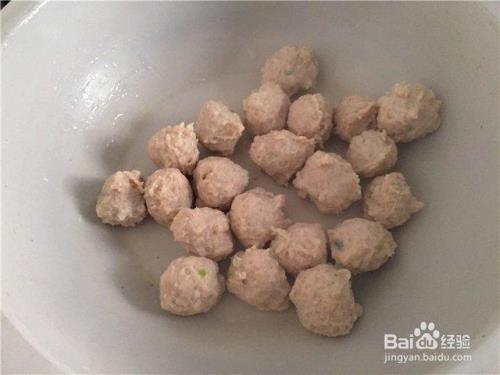 汆丸子最正宗的做法