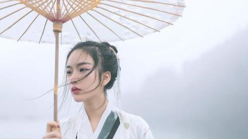 铮的一声